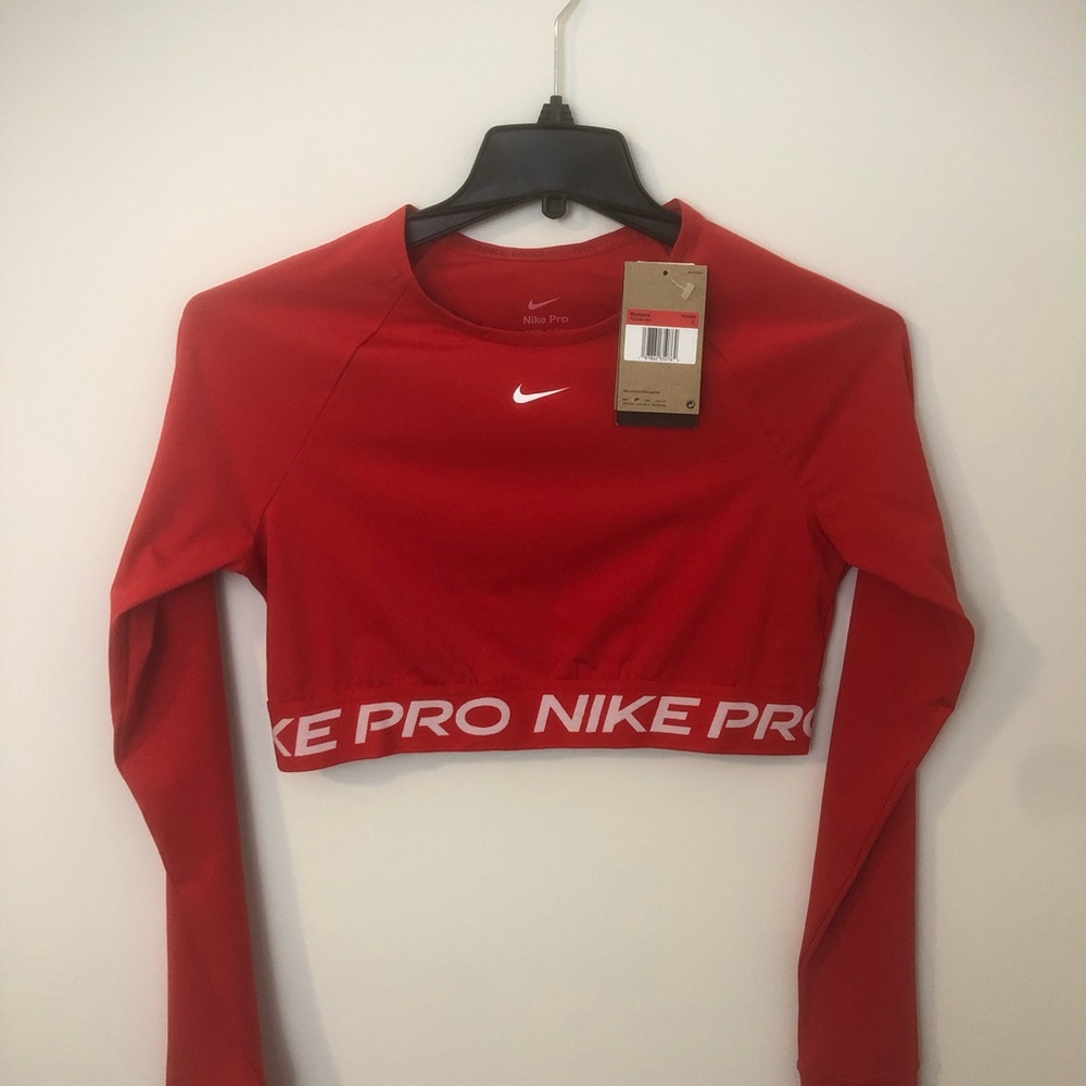 ♥️NWT Nike Pro Women’s Dri-FIT Cropped Long-Sleeve Top Size Large ♥️